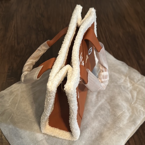 The Tote Bag PU Leather - Picture 6 of 11